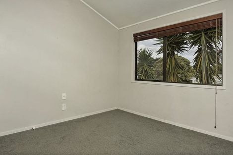 Photo of property in 1 Himikera Avenue, Avondale, Auckland, 1026