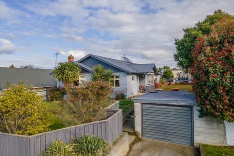 Photo of property in 74 Avenue Road, West End, Timaru, 7910