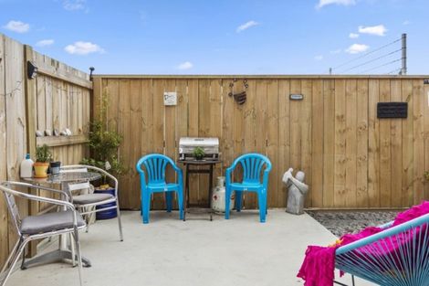 Photo of property in 5/17 Owens Place, Mount Maunganui, 3116