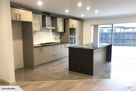 Photo of property in 14 Te Kahu Place, Takanini, 2112