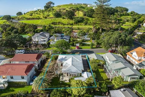 Photo of property in 5 Macky Avenue, Devonport, Auckland, 0624