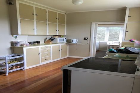 Photo of property in 99 Litten Road, Cockle Bay, Auckland, 2014