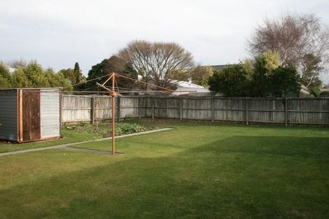 Photo of property in 12 Solway Avenue, Ilam, Christchurch, 8041