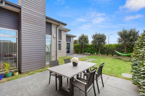 Photo of property in 1 Kapuka Street, Papamoa Beach, Papamoa, 3118