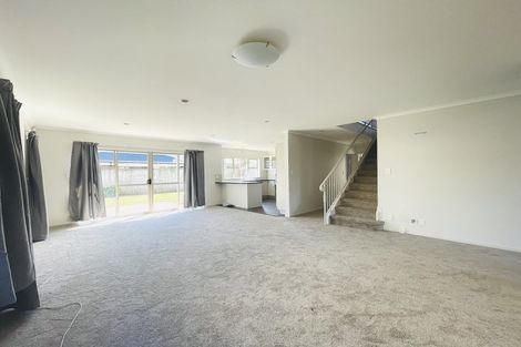 Photo of property in 3 Dione Place, Flat Bush, Auckland, 2016