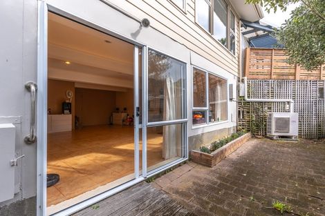 Photo of property in 110a Main Road, Tawa, Wellington, 5028