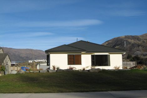 Photo of property in 209 Stone Street, Wanaka, 9305