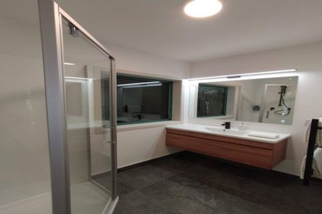 Photo of property in 8 Scoresby Street, Opua, 0200