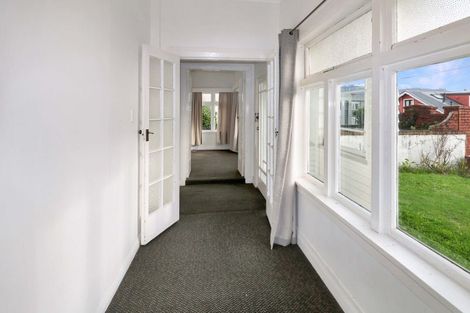 Photo of property in 8 Levy Street, Mount Victoria, Wellington, 6011