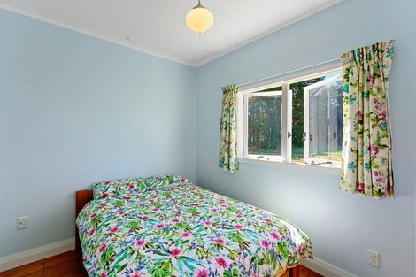 Photo of property in 103a Waikawa Beach Road, Manakau, Levin, 5573