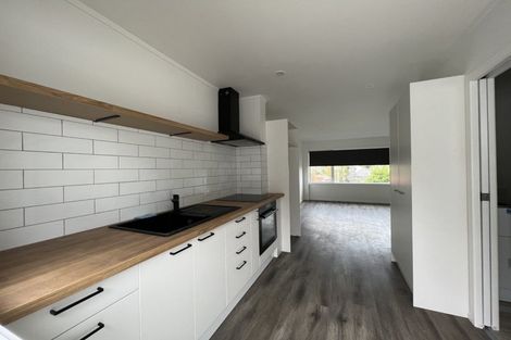 Photo of property in 2/1 Keldale Place, Forrest Hill, Auckland, 0620