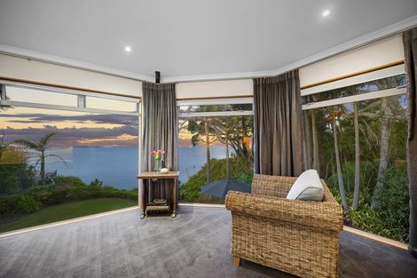 Photo of property in 24 Cliff Road, Torbay, Auckland, 0630