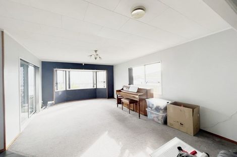 Photo of property in 13 Sikkim Crescent, Clover Park, Auckland, 2019