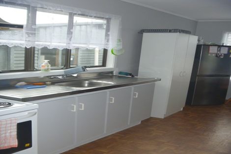 Photo of property in 4 Kirkella Crescent, Mangere East, Auckland, 2024