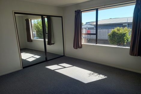 Photo of property in 2/42 Wilson Street, Islington, Christchurch, 8042