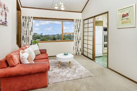 Photo of property in 14 King Richard Place, Browns Bay, Auckland, 0630
