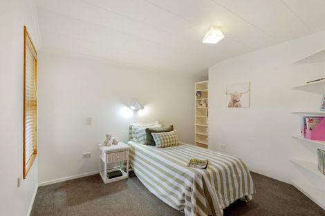 Photo of property in 86 Bay View Road, South Dunedin, Dunedin, 9012