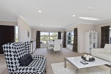Photo of property in 25 Pine Harbour Parade, Beachlands, Auckland, 2018