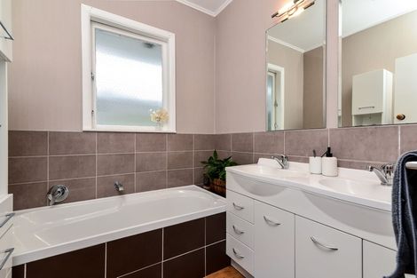 Photo of property in 25 Garthwood Road, Hillcrest, Hamilton, 3216