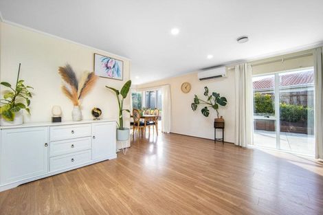 Photo of property in 3 Lanier Place, Glendene, Auckland, 0602