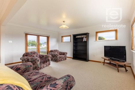 Photo of property in 11 Aberdeen Avenue, Takaro, Palmerston North, 4412