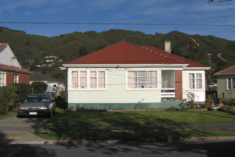 Photo of property in 20 Shearer Crescent, Naenae, Lower Hutt, 5011
