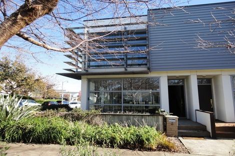 Photo of property in 2 Kauri Drive, Takanini, 2112