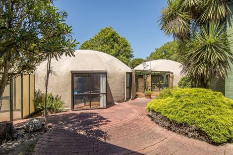 Photo of property in 254 Memorial Avenue, Burnside, Christchurch, 8053