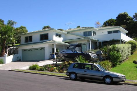 Photo of property in 11 Halder Place, Torbay, Auckland, 0632