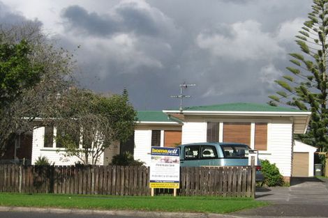 Photo of property in 46 Matipo Road, Te Atatu Peninsula, Auckland, 0610