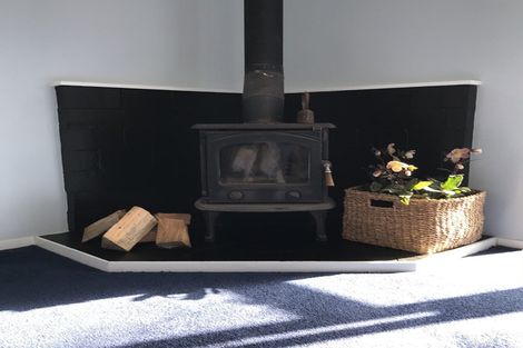 Photo of property in 3 Sarah Street, Waikawa Beach, Levin, 5573