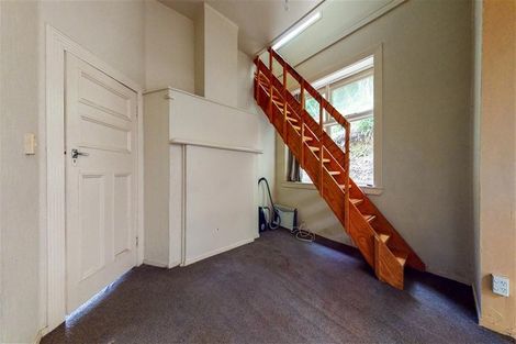 Photo of property in 1/13 Garden Road, Northland, Wellington, 6012