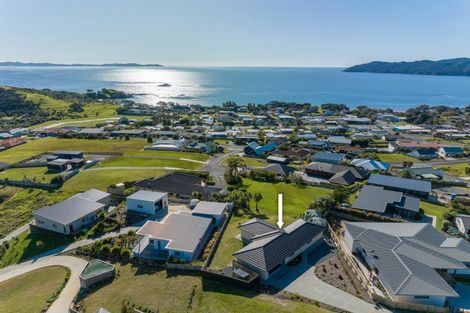 Photo of property in 22 Midgard Road, Coopers Beach, 0420