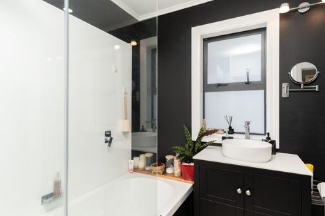 Photo of property in 40 Kapiti Crescent, Titahi Bay, Porirua, 5022