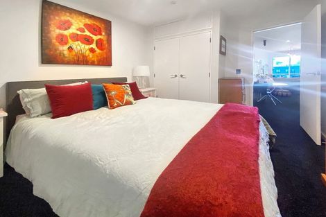 Photo of property in Stadium Garden Flats, 319/107 Thorndon Quay, Pipitea, Wellington, 6011