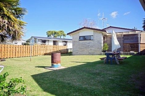 Photo of property in 40 Dunlop Road, Te Puke, 3119
