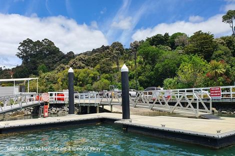 Photo of property in 16 Kanuka Road, Sandspit, Warkworth, 0982