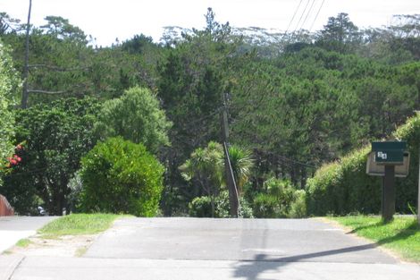 Photo of property in 2/34 Aberdeen Road, Campbells Bay, Auckland, 0620