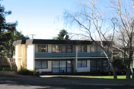 Photo of property in 2/12 Oakley Avenue, Claudelands, Hamilton, 3214