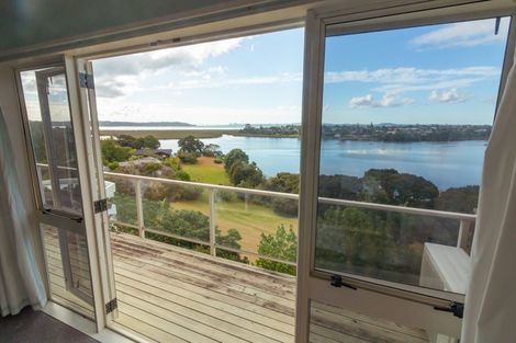 Photo of property in 153b West Harbour Drive, West Harbour, Auckland, 0618