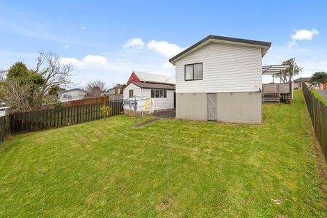 Photo of property in 71 Etherton Drive, Weymouth, Auckland, 2103