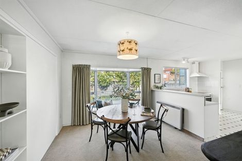 Photo of property in 7 Rosedale Place, Avonhead, Christchurch, 8042