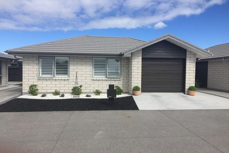 Photo of property in 12 Lance Way, Papamoa, 3118