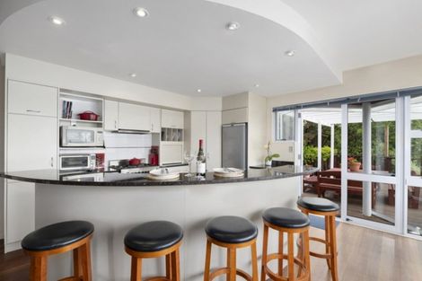 Photo of property in 28 Molyneux Close, Whitby, Porirua, 5024