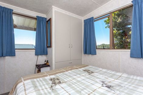 Photo of property in 105 Titiro Place, Onemana, Whangamata, 3691