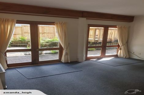 Photo of property in 87 Kauri Point Road, Laingholm, Auckland, 0604