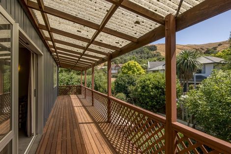 Photo of property in 18 Bayview Place, Cass Bay, Lyttelton, 8082