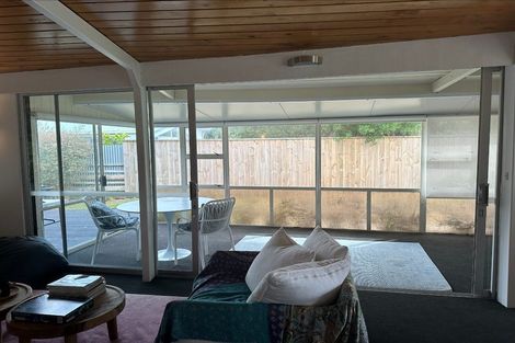 Photo of property in 32 Te Moana Road, Waikanae Beach, Waikanae, 5036