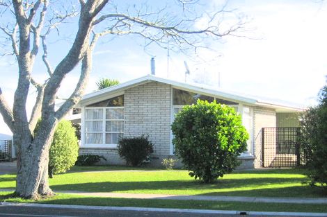 Photo of property in 15 Totara Drive, St Andrews, Hamilton, 3200
