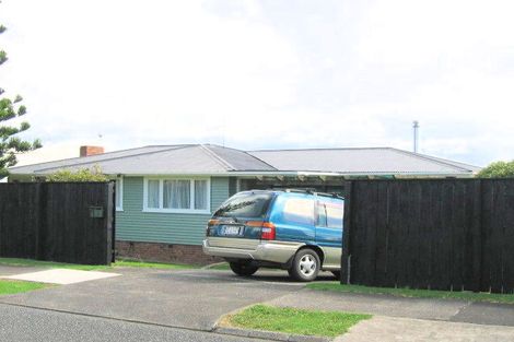 Photo of property in 5 Cardiff Road, Pakuranga, Auckland, 2010